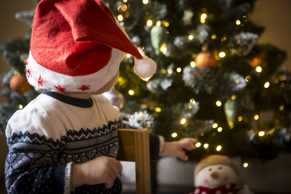 Weihnachten mit Kindern – da darf der Baum nicht fehlen